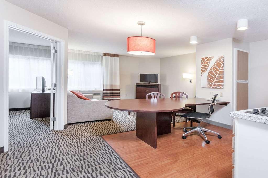 Mainstay Suites Detroit Auburn Hills Zimmer foto