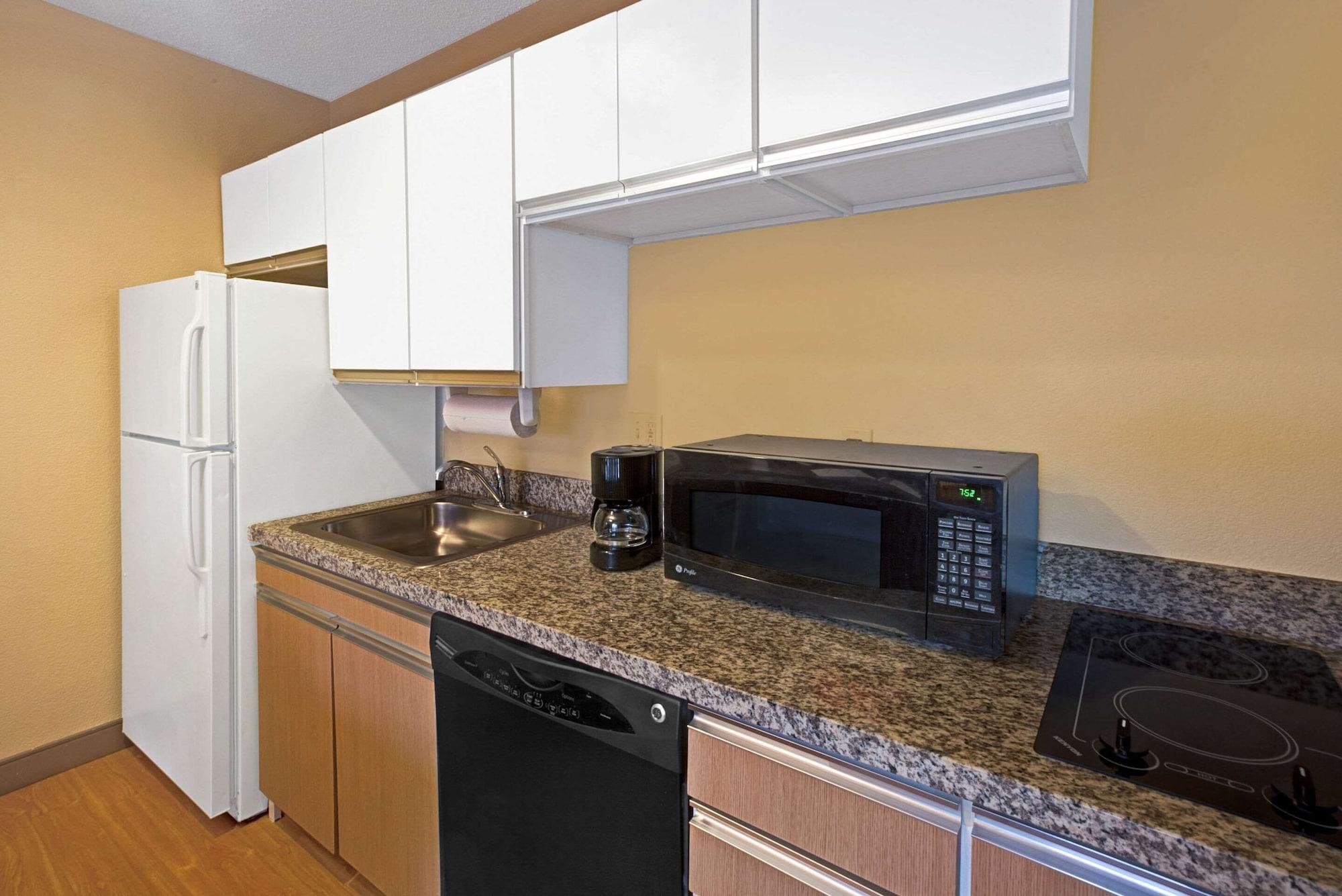 Mainstay Suites Detroit Auburn Hills Exterior foto