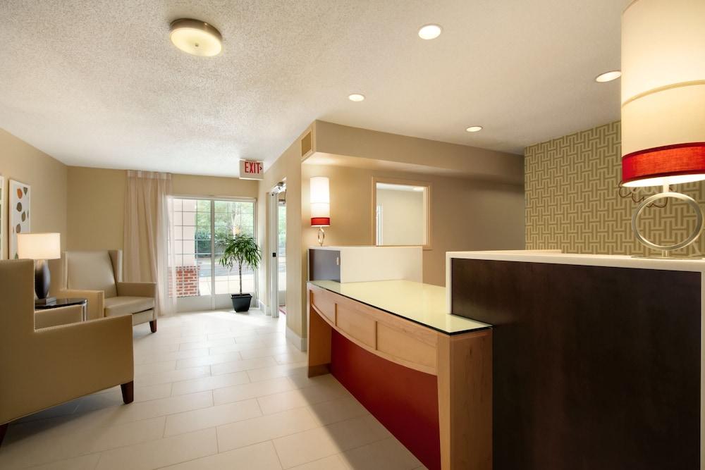 Mainstay Suites Detroit Auburn Hills Exterior foto